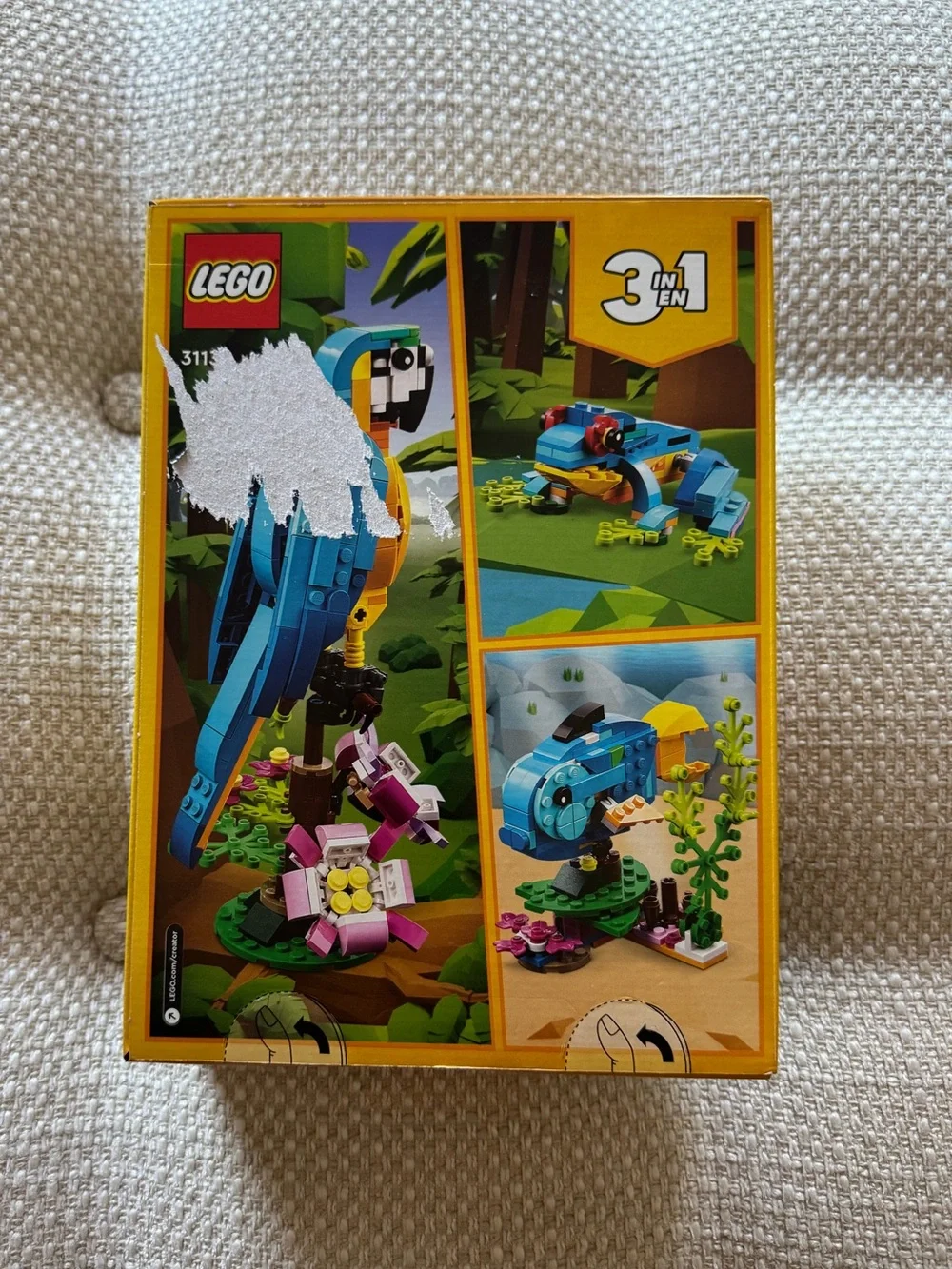 LEGO 3-in-1 Exotic Parrot set